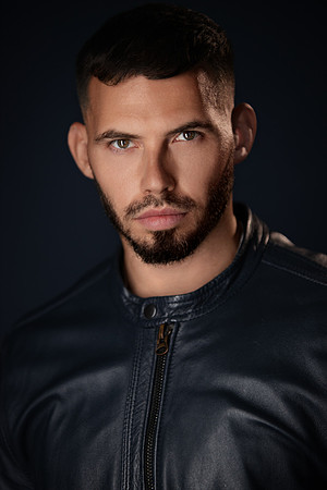 Caezar-8358